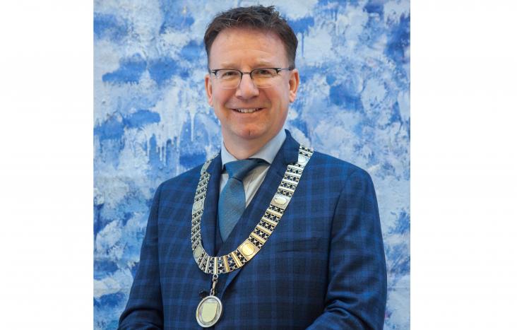 IJsselstein wil tweede termijn voor burgemeester Van Domburg